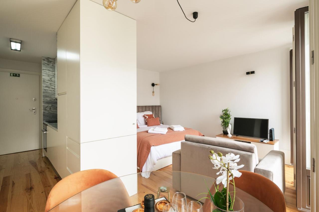 Bright Studio Near Douro River - With Balcony ปอร์โต ภายนอก รูปภาพ